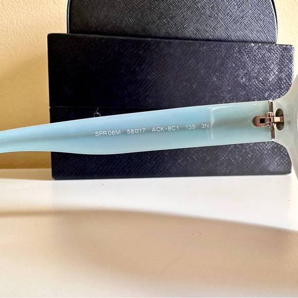 S⭕️LD Prada Sunglasses - Picture 5 of 13